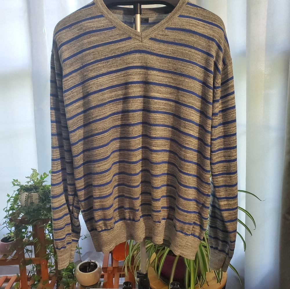 pd&c v-neck men's pullover,  XL